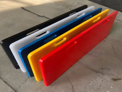 Dezhou Meirun lanza nuevas opciones de colores para tableros de rebote de fútbol: azul, amarillo, blanco y rojo