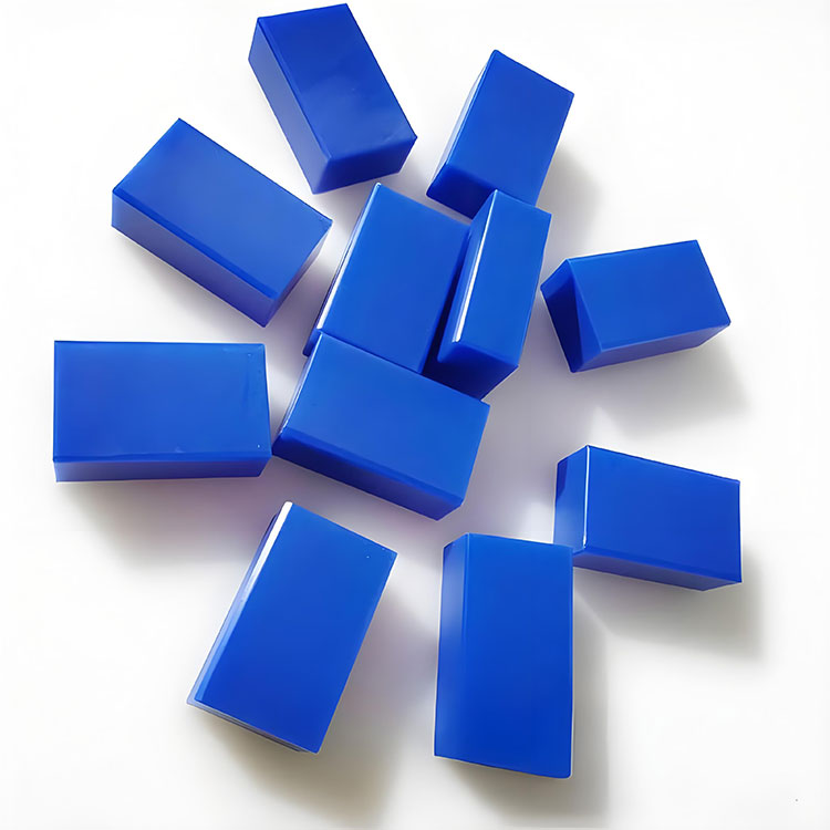 Piezas de nylon azul